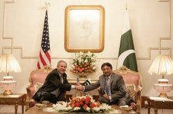Musharraf with United States President George W. Bush at the Presidency in Islamabad, Pakistan